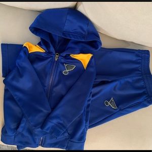 StLouis Blues Kids Jogging Suit Size 4